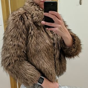 Fake fur crop jacket